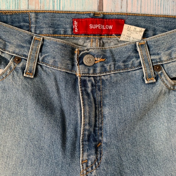 Women’s Levi’s 518 super low jeans - Picture 4 of 7
